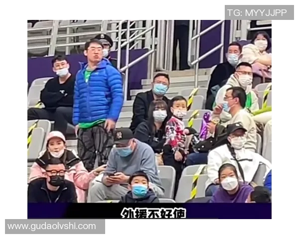 冲突升级！三分王与教练发生激烈争执